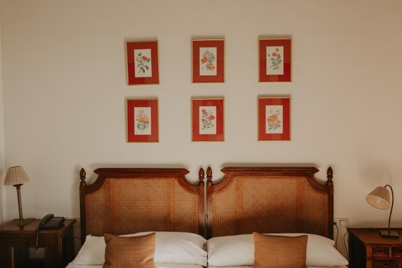 Hotel Posada De Valdezufre Арасена Экстерьер фото